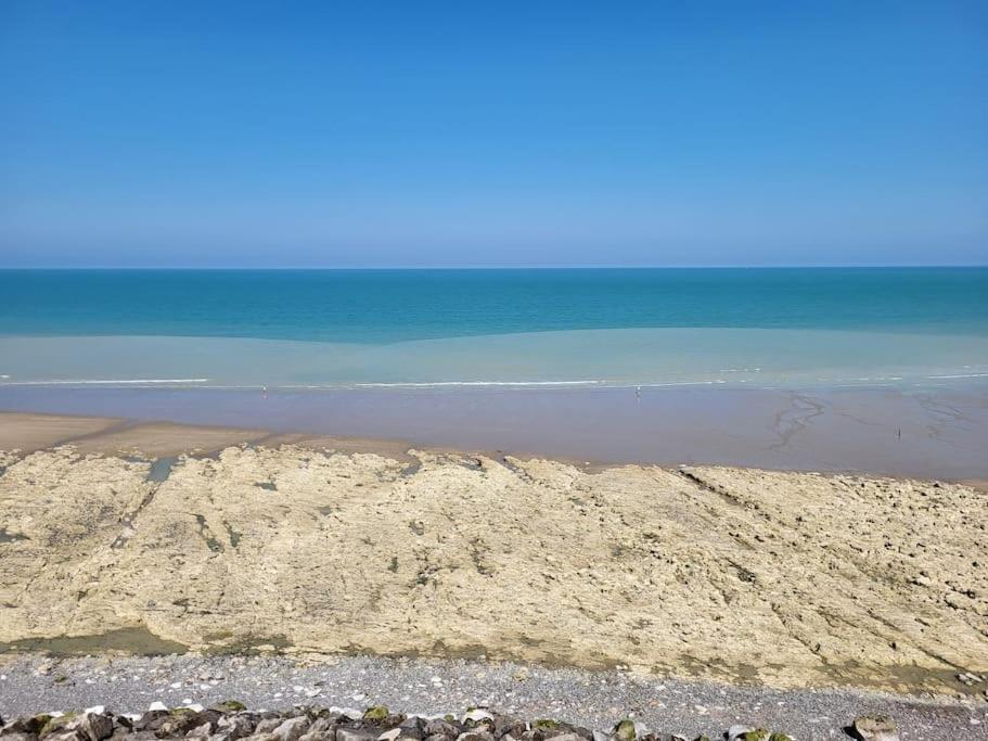 Appartement Vue Mer A 100 M De La Plage Ault Extérieur photo